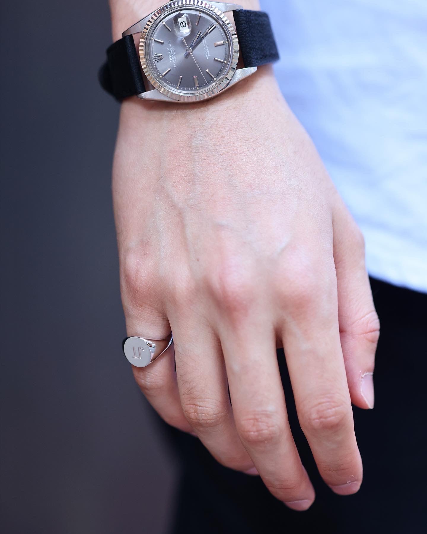 Mona Signet Ring - SIA Jewelry