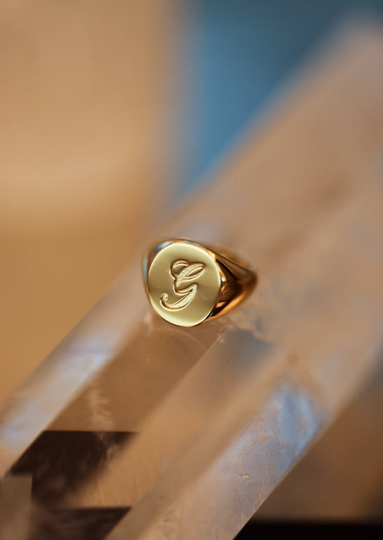 Mona Signet Ring - SIA Jewelry