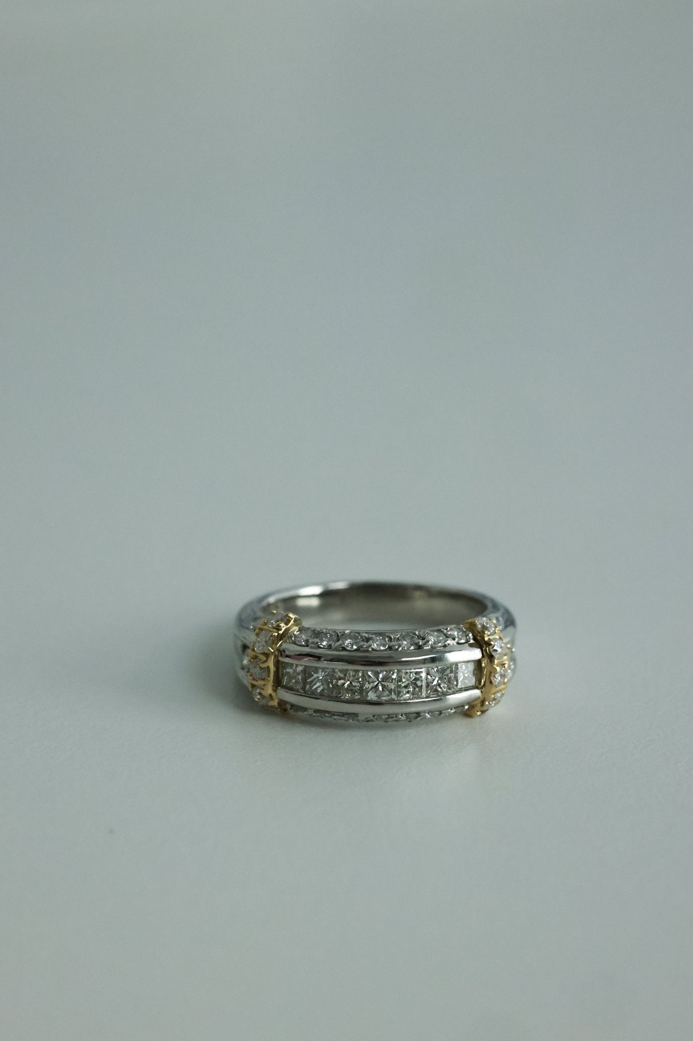 Vintage Mixed Gold Gate Diamond Ring - SIA Jewelry